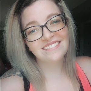 Meet your Posher, Jenna